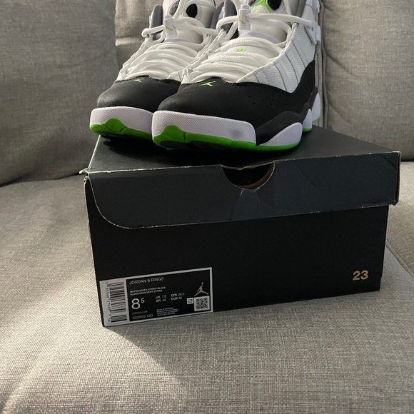 Like new Jordan 6 rings
